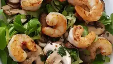 Knoblauch Garnelen mit Krauterchampignons auf Feldsalat 4x 1