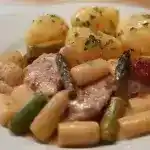 Spargelpfanne mit Hähnchen