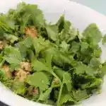 Laab Gai thailandischer Hahnchen Salat 4x