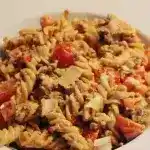 Nudelsalat mit Hackfleisch