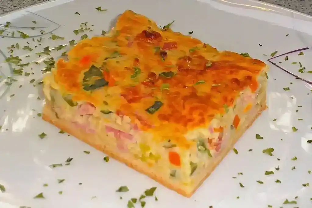 Quiche mit Schinken und Gemüse