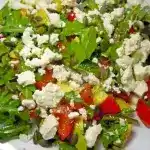Rucola Avocado Tomaten Salat mit Kurbiskernen 4x