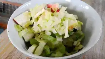 Spitzkohl Apfel Walnuss Salat 4x