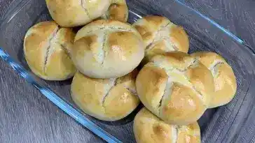 Süße Milchbrötchen