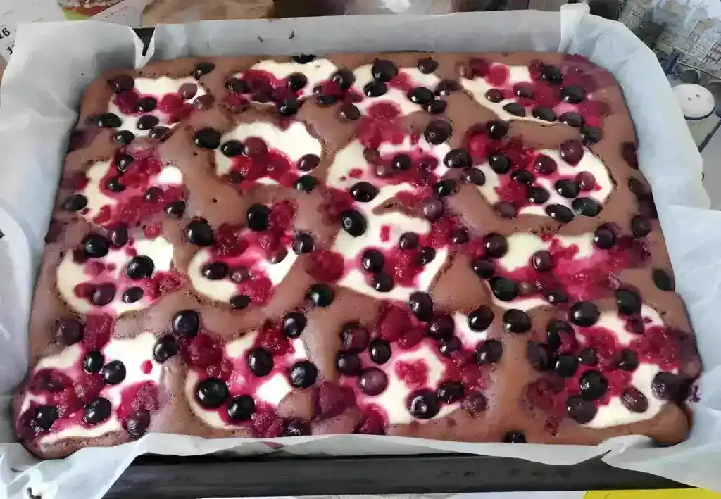 3 Minuten Kirschkuchen, ein Tassenrezept! ????????