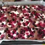 3 Minuten Kirschkuchen ein Tassenrezept 4x