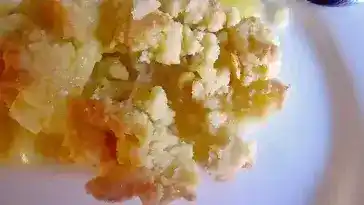 Beschwipstes Aprikosen - Crumble mit Marzipan