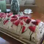 Biskuitrolle mit Erdbeerfüllung 🍰