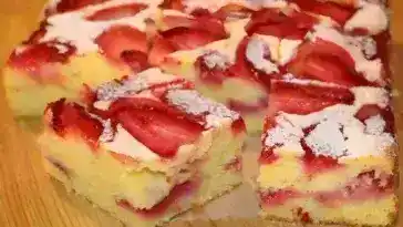 Erdbeer Biskuitkuchen in 3 Minuten zubereitet!