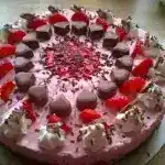Erdbeer Yogurette Torte mit Nussboden 🥧