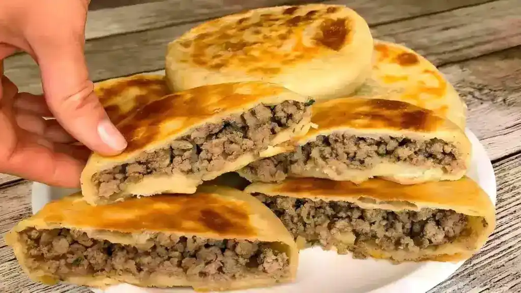 Fladen gefüllt mit Hackfleisch zum Sattessen! ????