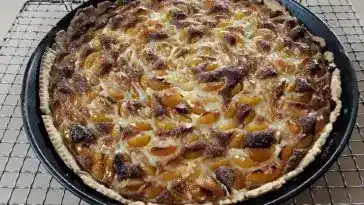 Tarte mit pate brisee und Eiersahne Fullung 4x
