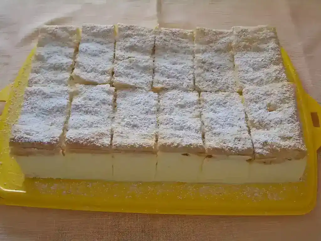 Zitronen-Mascarpone-Schnitten