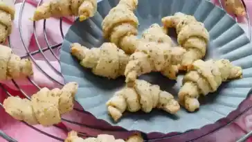 Haselnuss Hörnchen