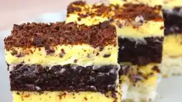 Leckerer kokos creme kuchen mit raffaello