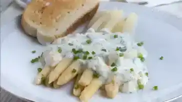 Spargel mit Eiersauce 4x