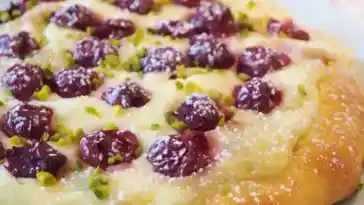 Suse Kirschpizza mit Marzipancreme 2x