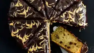 Bananenkuche mit schokoladen erdnussbutter ganache