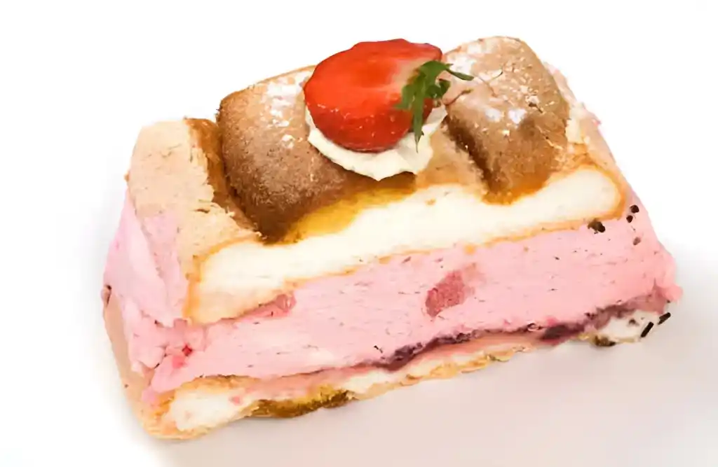 ERDBEER KARDINALSCHNITTE