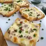 FLAMMKUCHEN TOAST MIT SPECK UND ZWIEBELN 4x