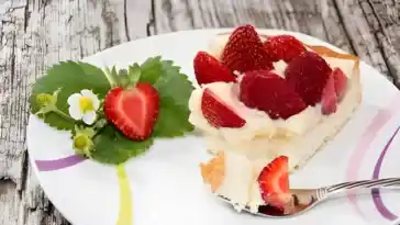 Erdbeer-Joghurt-Torte: Ein sommerliches Meisterwerk