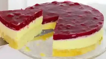 Himbeer Schmand Kuchen mit Eierlikörguss