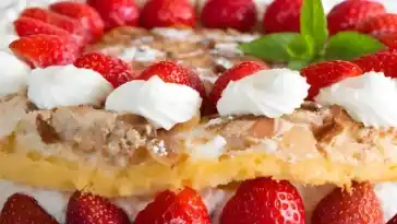 ERDBEER RAFFAELLO TORTE