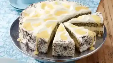 Himmlische Mohn-Eierlikörtorte mit Mascarpone