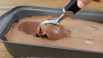 10 MINUTEN SCHOKOEIS OHNE EISMASCHINE