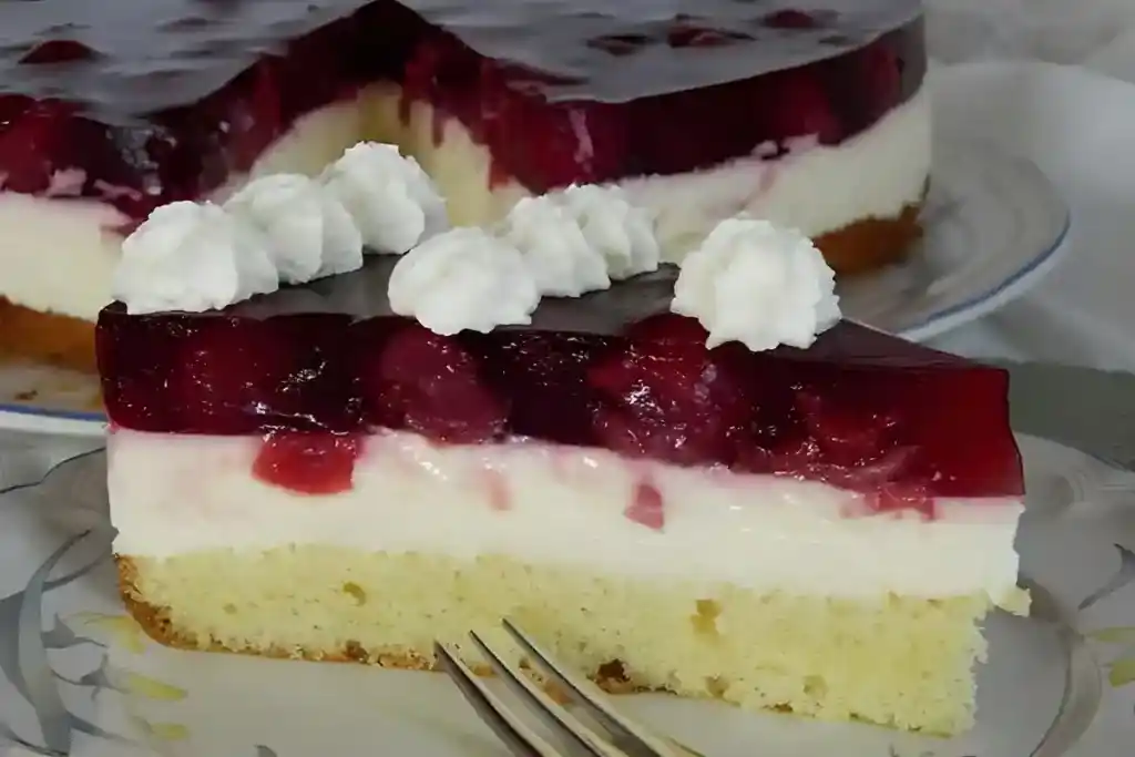 Annelies Kirsch-Schmandkuchen