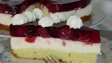 Annelies Kirsch-Schmandkuchen