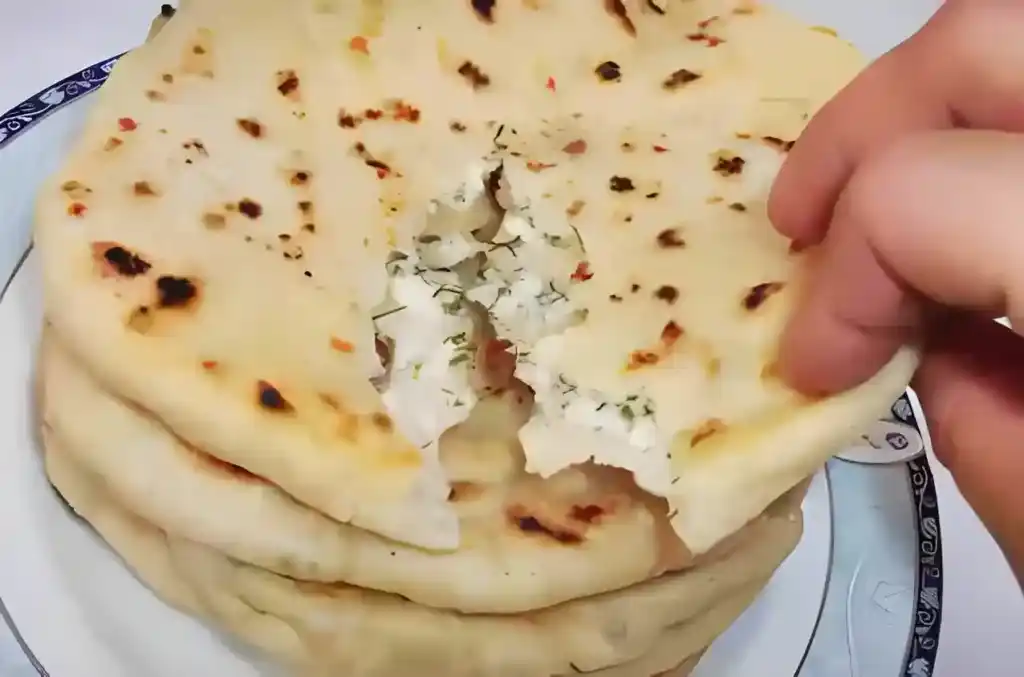 BUTTERMILCH FLADEN GEFÜLLT MIT KRÄUTERFRISCHKÄSE