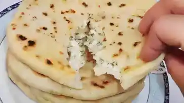 BUTTERMILCH FLADEN GEFÜLLT MIT KRÄUTERFRISCHKÄSE