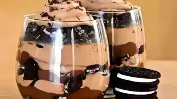 Baileys Schichtdessert im Glas