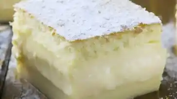 Biskuit-Puddingkuchen