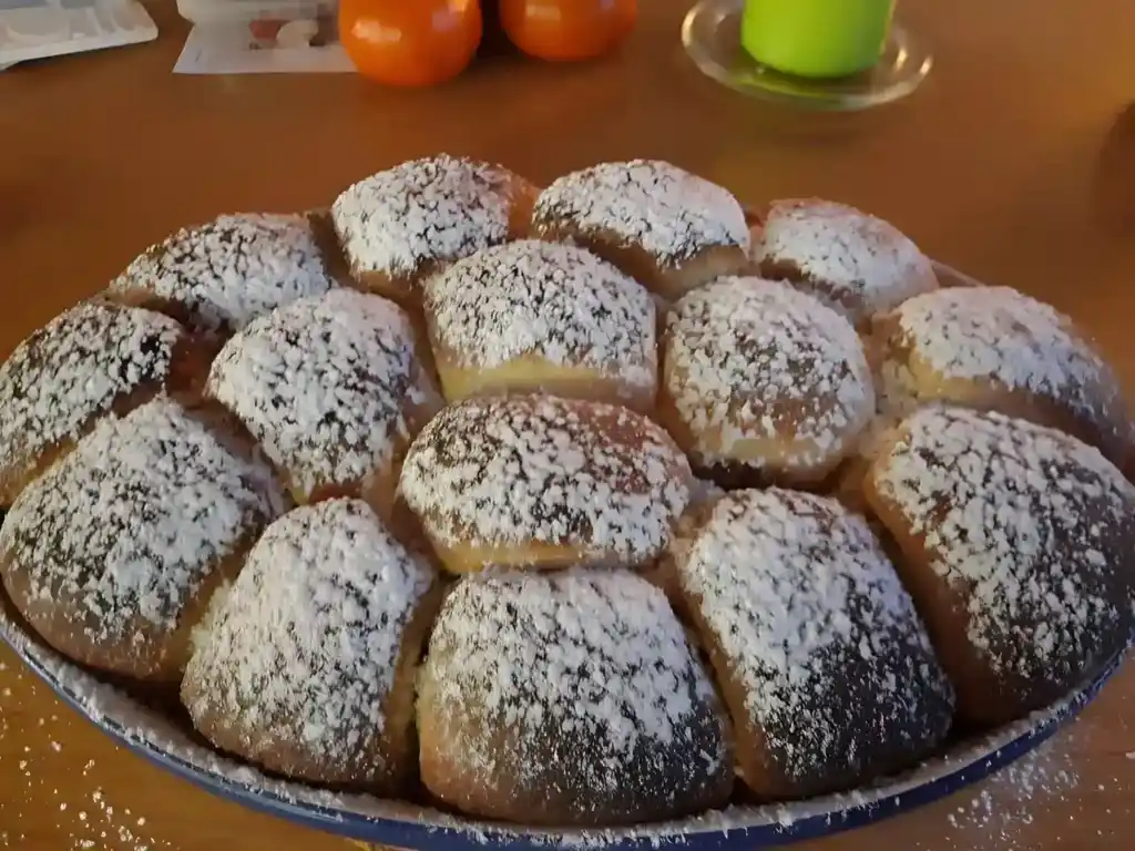 Böhmische Buchteln mit Powidlfüllung