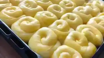 Bosnische Pita Sirnica Strudelteig gefüllt mit käse