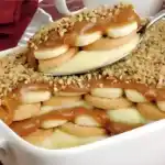 Butterkeks-Dessert mit Bananen und Vanillepudding