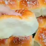 Buttermilch Brötchen, weich und fluffig wie Watte!