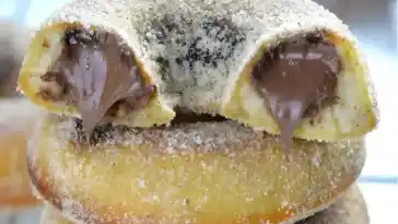 DONUTS GEFÜLLT MIT NUTELLA!