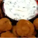 Die perfekte Kombination Panierte Champignons und Kräuterquark