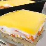 Ein einfacher, leckerer und frischer Mandarinenkuchen !