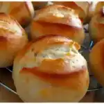 Einfache, aber köstliche DDR-Brötchen