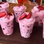 Erdbeer Dessert mit Joghurt in paar Minuten fertig !