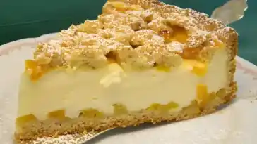 FRUCHTIGER KUCHEN MIT KNUSPRIGEN STREUSELN
