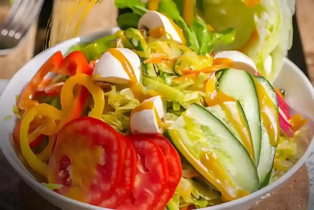 Fantastischer Fitness-Salat: Der ideale Begleiter für eine ausgewogene Ernährung