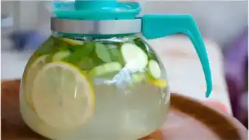 Flacher Bauch mit diesem Schlankwasser – in 3 Tagen!
