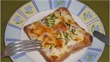 Flammkuchen Toast, schnell gemacht und super lecker