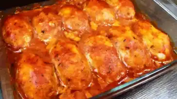 GRATINIERTE HÄHNCHENBRUST MIT PARMESAN