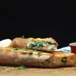 Gefülltes Lachs-Spinat-Baguette